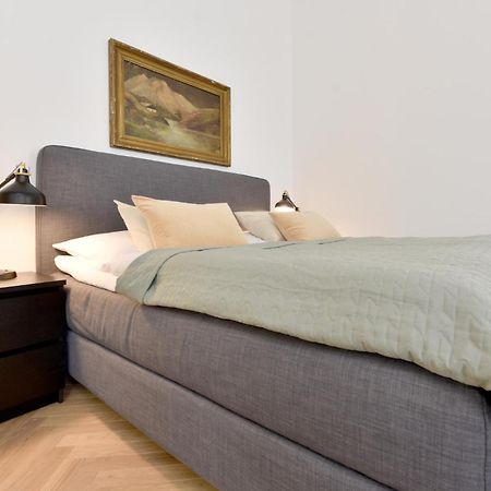 Apartman S Balkonom Trenčín Exteriör bild