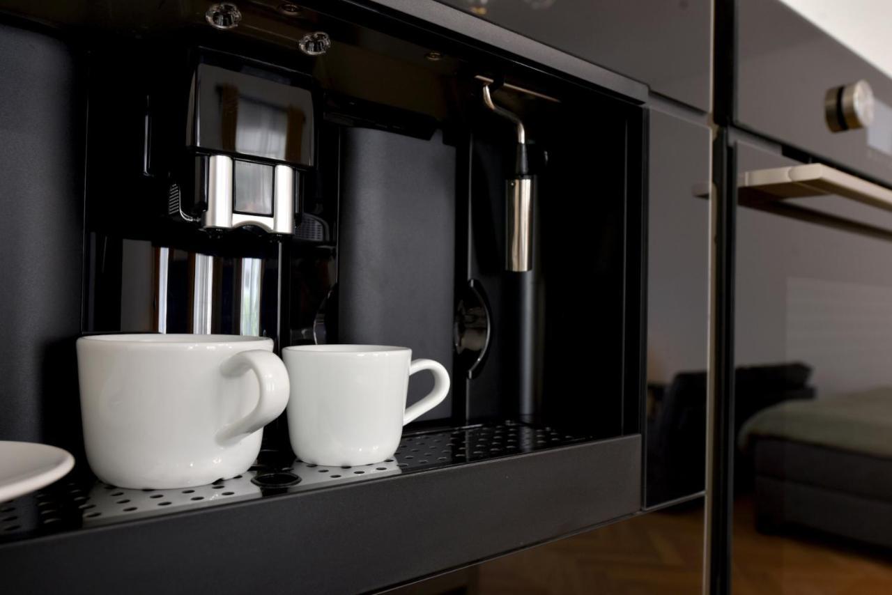 Apartman S Balkonom Trenčín Exteriör bild