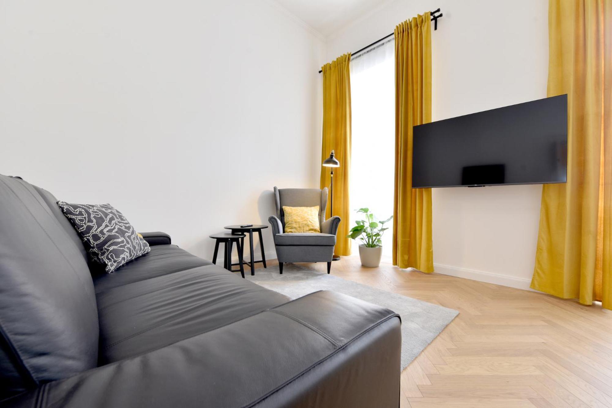Apartman S Balkonom Trenčín Exteriör bild