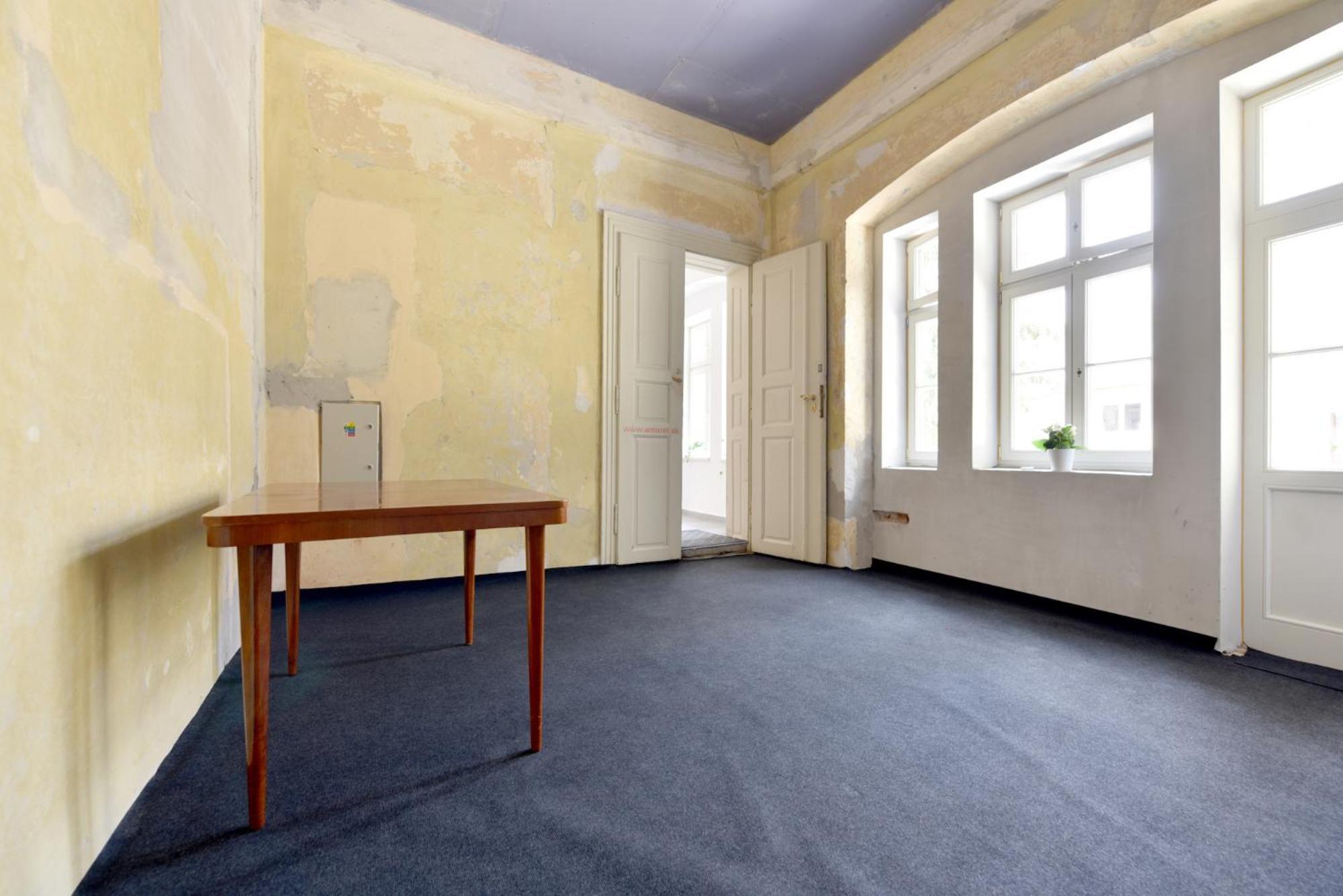 Apartman S Balkonom Trenčín Exteriör bild